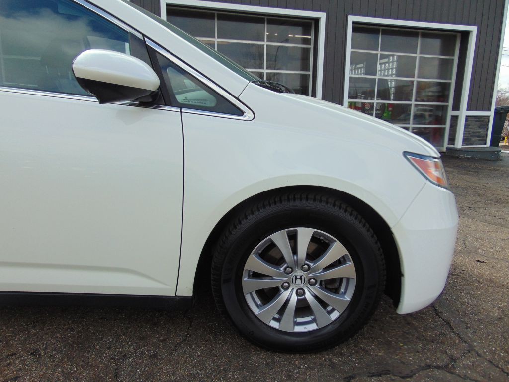 2015 Honda Odyssey Image 11