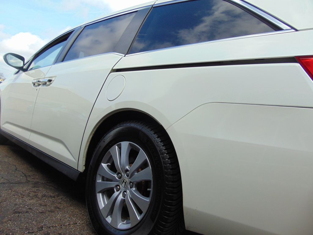 2015 Honda Odyssey Image 16