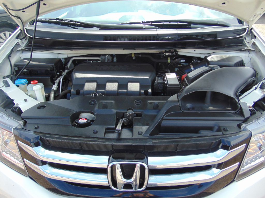 2015 Honda Odyssey Image 30
