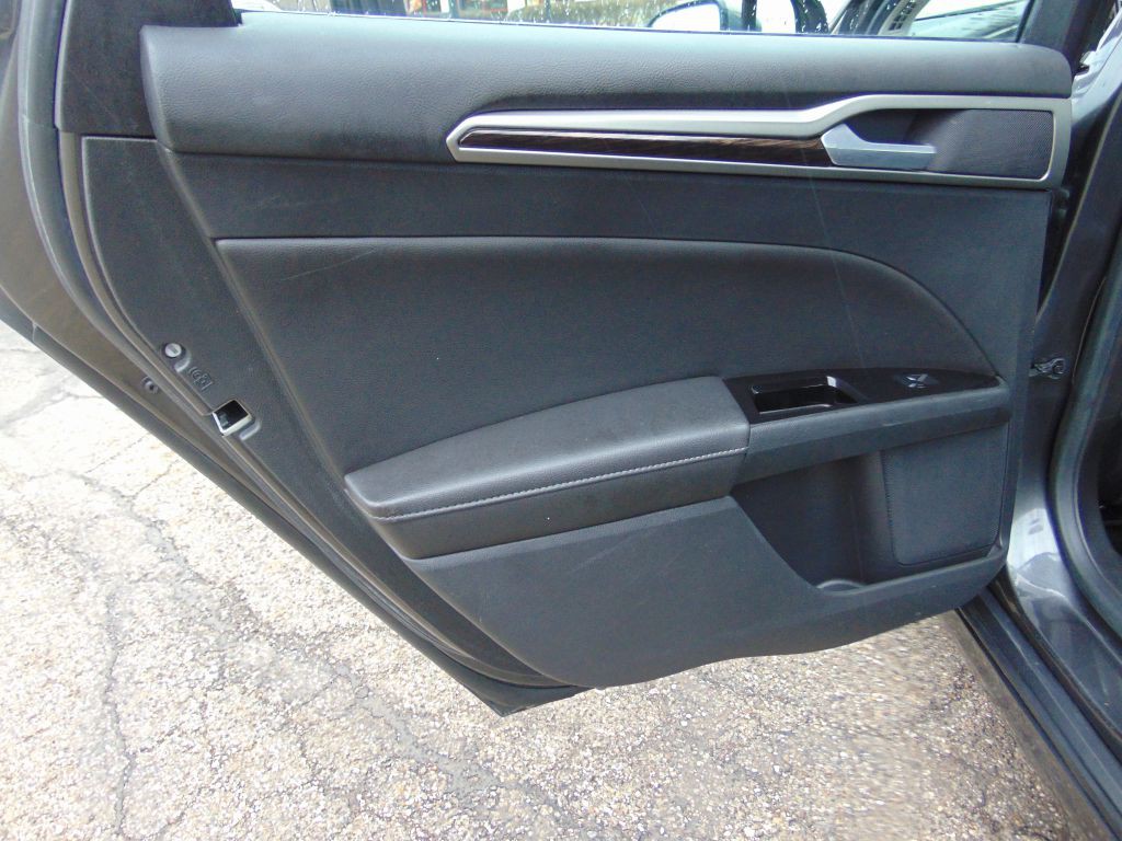 2015 Ford Fusion Image 22