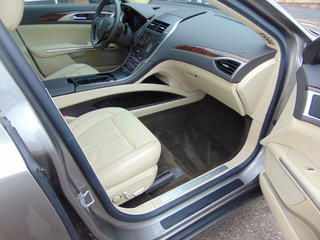 2015 Lincoln MKZ Image 5