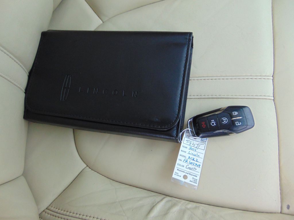 2015 Lincoln MKZ Image 10