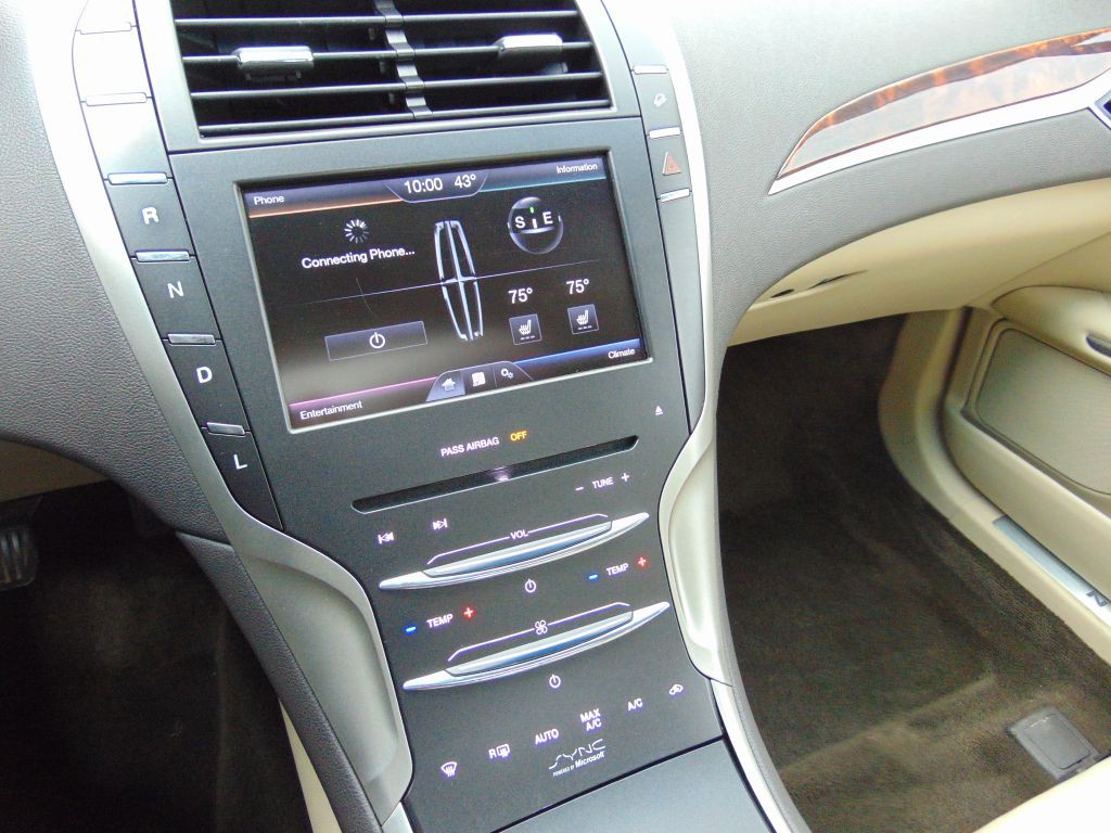 2015 Lincoln MKZ Image 20