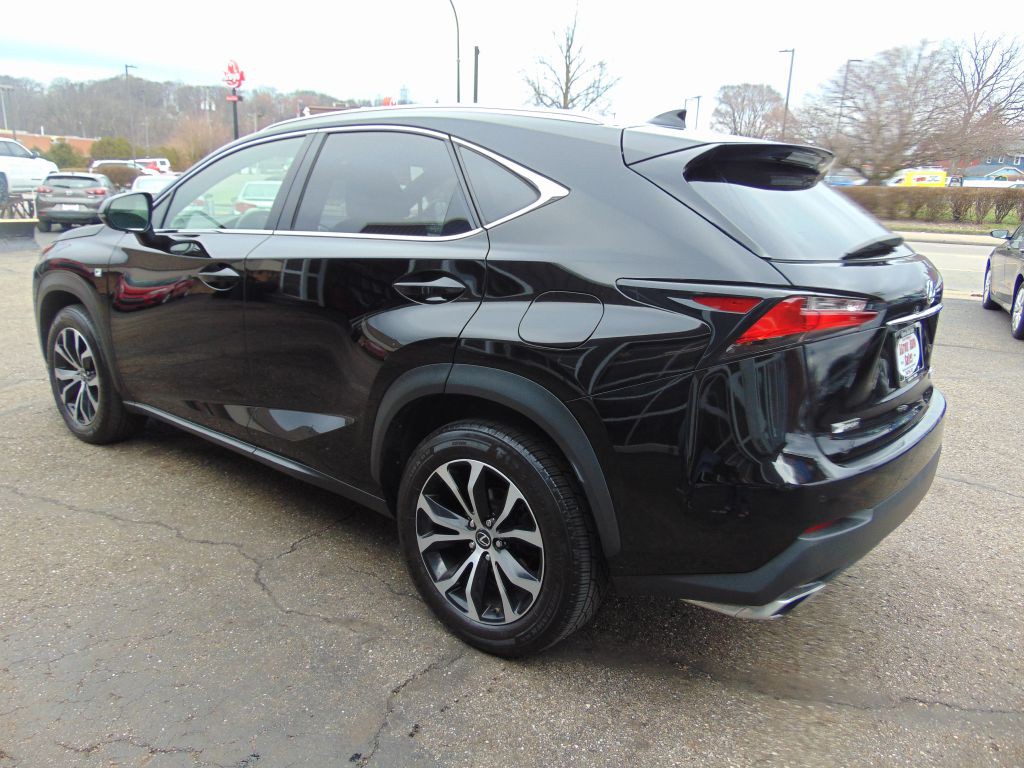2015 Lexus NX Image 8