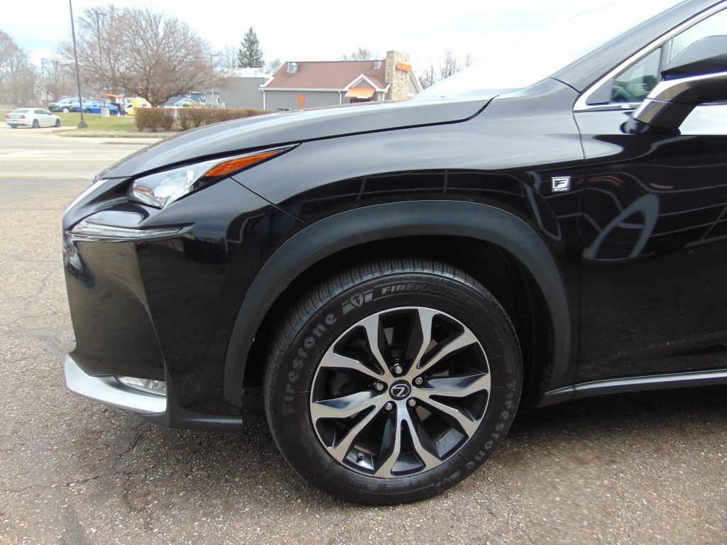 2015 Lexus NX Image 12