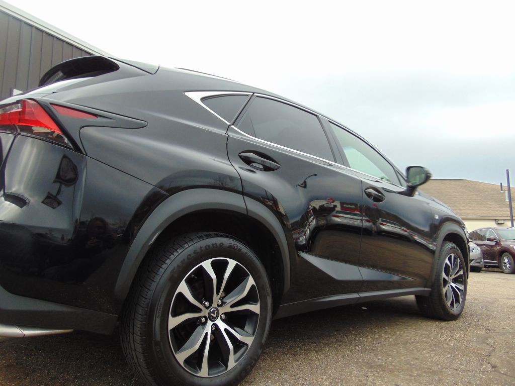 2015 Lexus NX Image 15