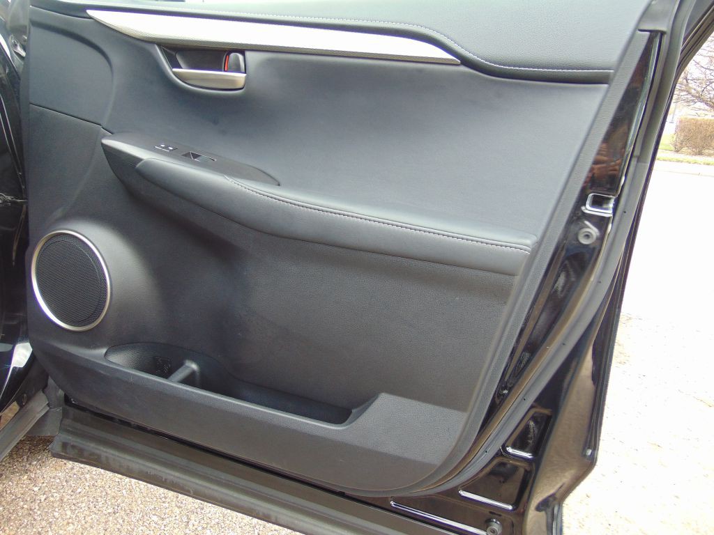 2015 Lexus NX Image 26