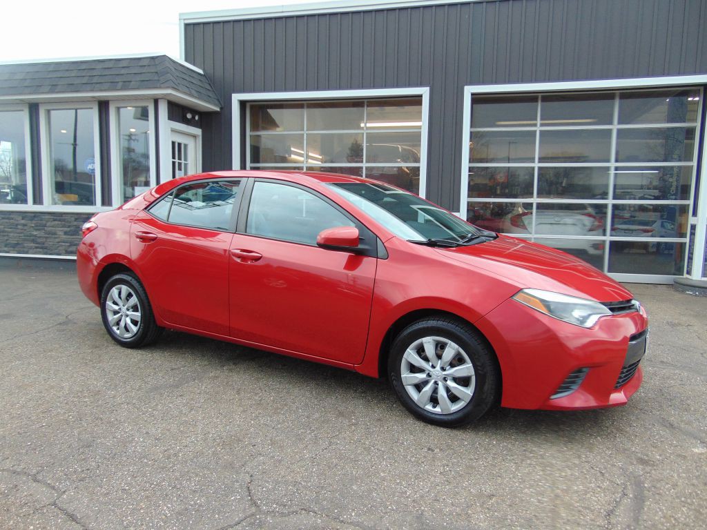 2015 Toyota Corolla Image 1