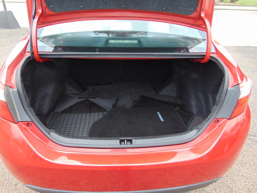 2015 Toyota Corolla Image 33