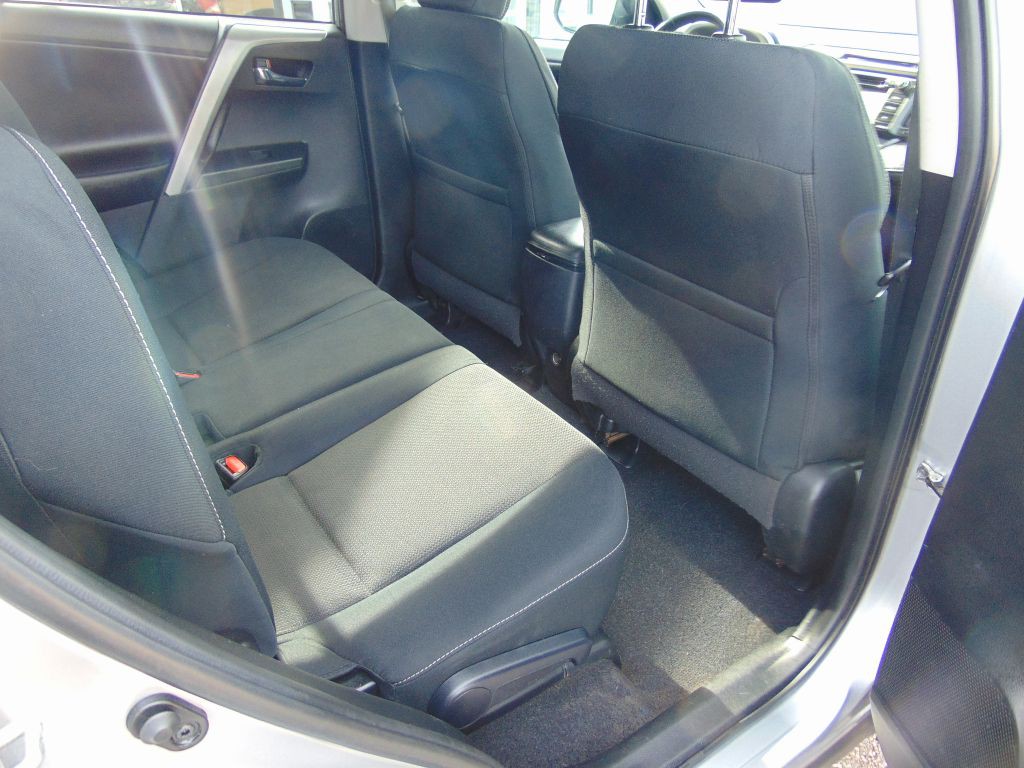 2018 Toyota Rav4 Image 4