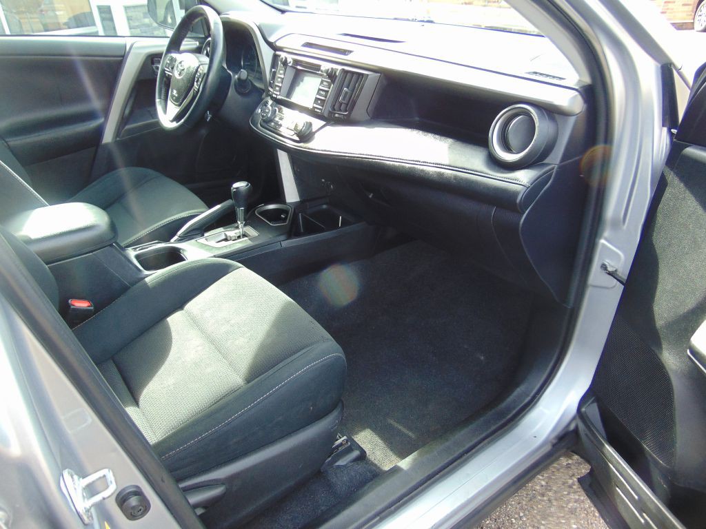 2018 Toyota Rav4 Image 5