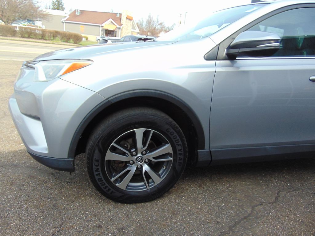 2018 Toyota Rav4 Image 12