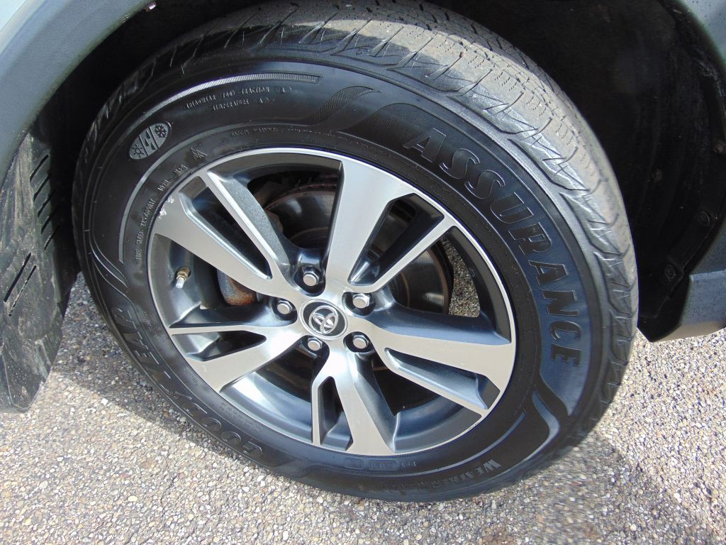 2018 Toyota Rav4 Image 27