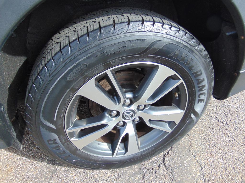 2018 Toyota Rav4 Image 28