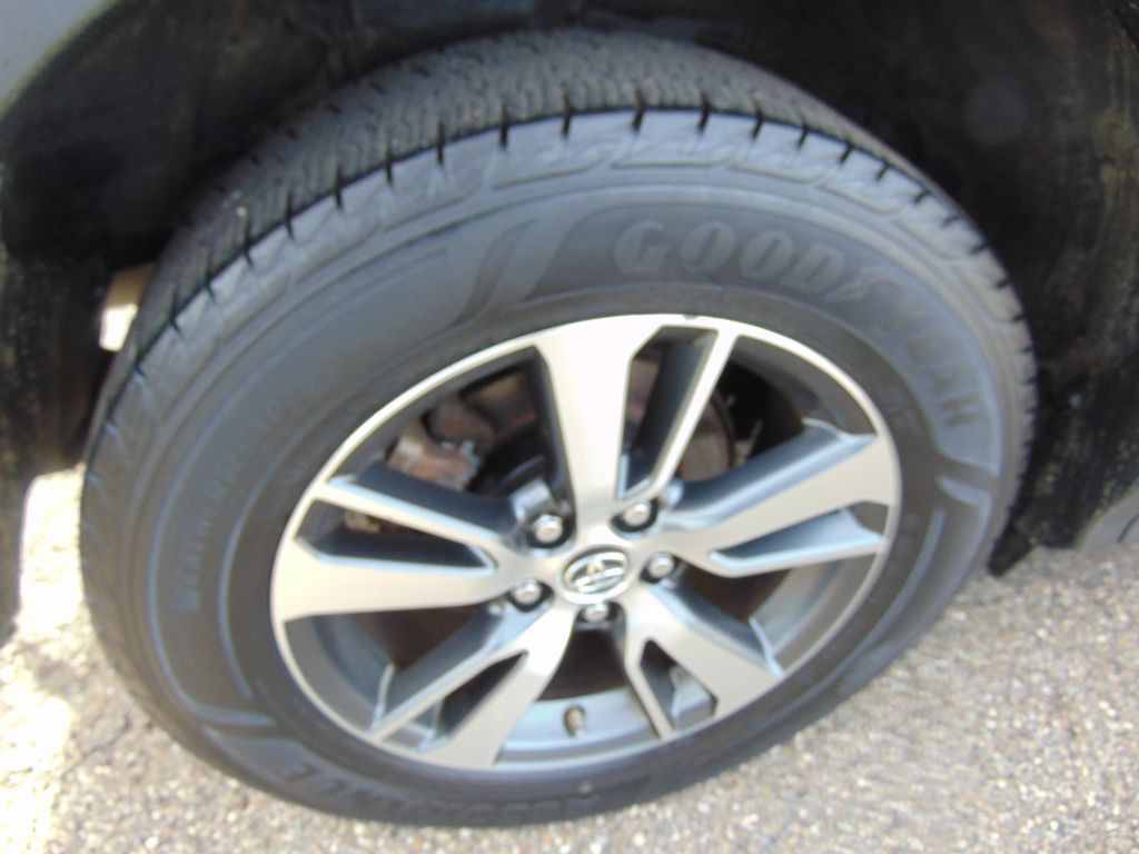 2018 Toyota Rav4 Image 29