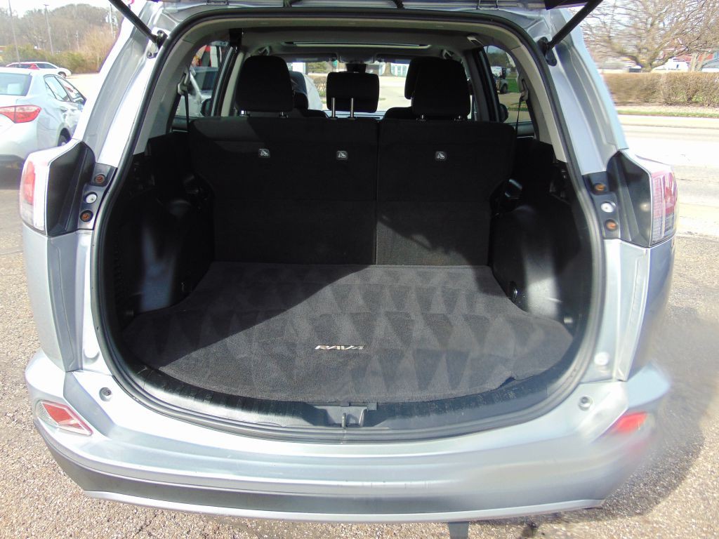 2018 Toyota Rav4 Image 34