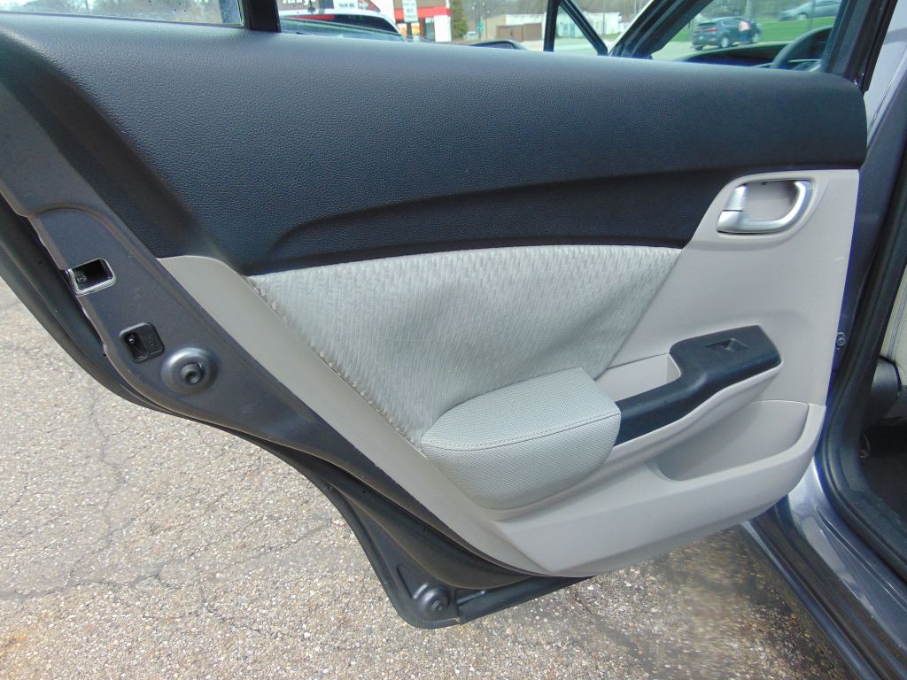 2015 Honda Civic Image 22