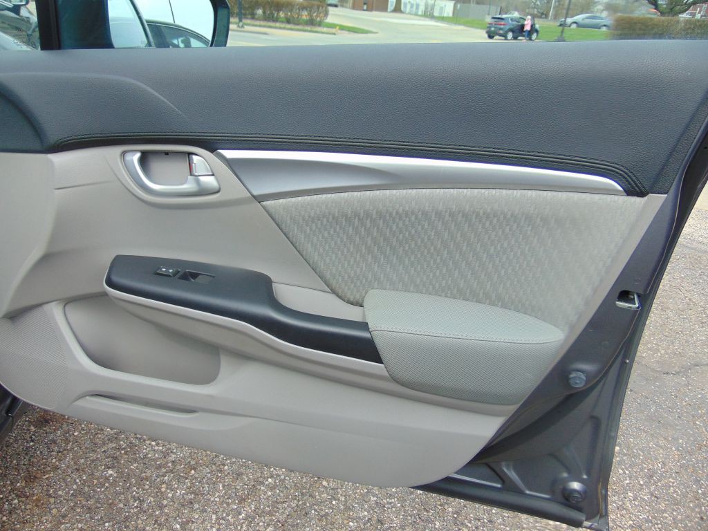 2015 Honda Civic Image 24