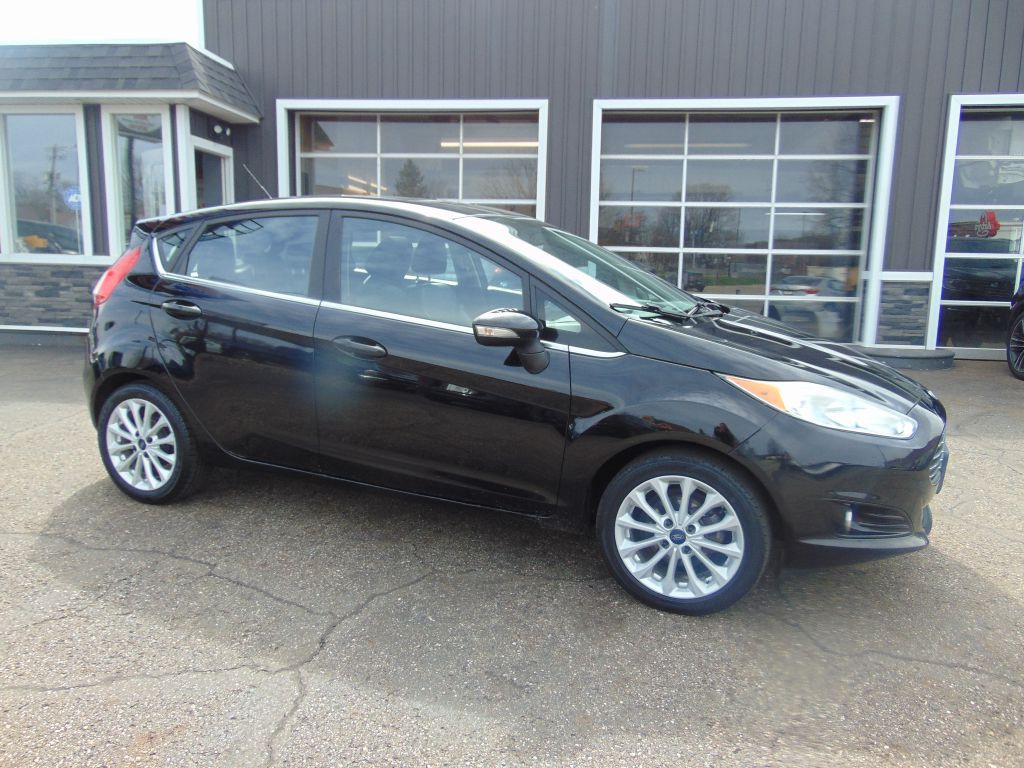 2017 Ford Fiesta Image 1