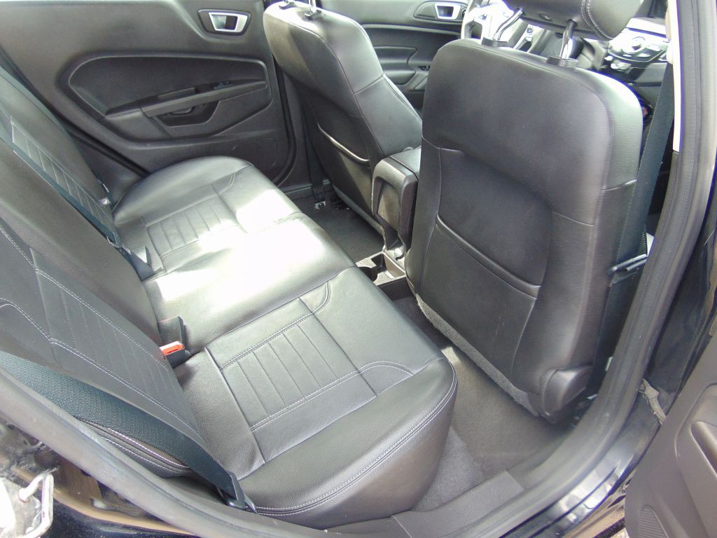 2017 Ford Fiesta Image 4