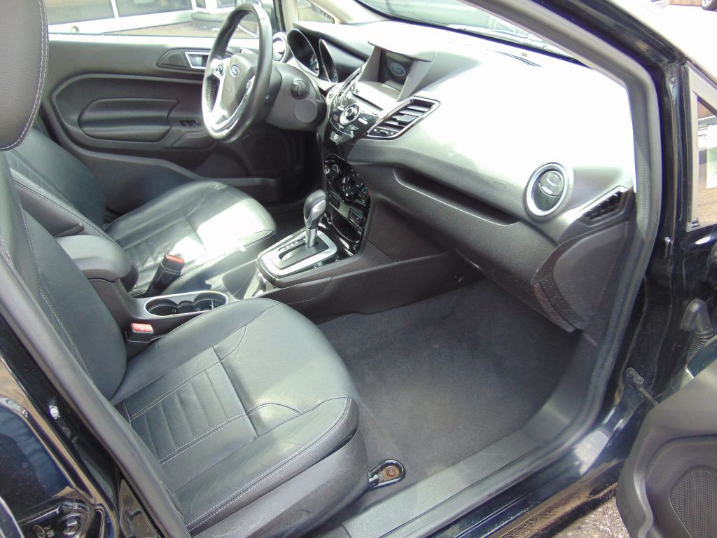 2017 Ford Fiesta Image 5