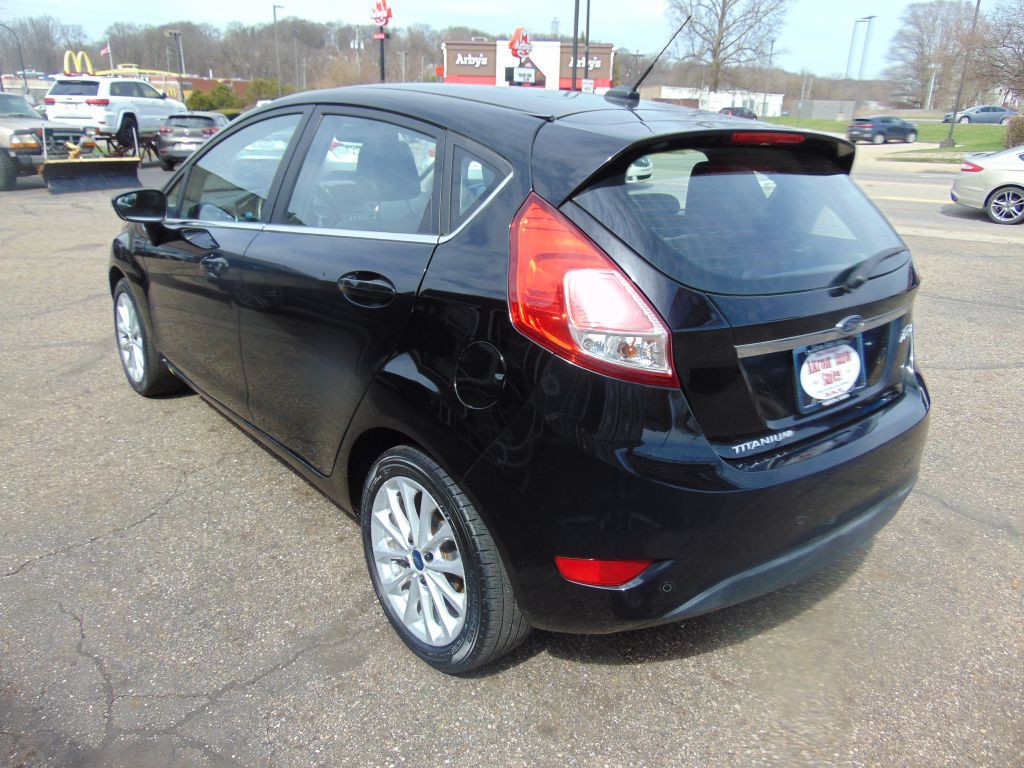 2017 Ford Fiesta Image 8