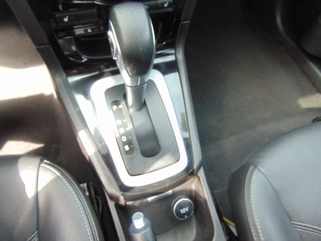 2017 Ford Fiesta Image 18