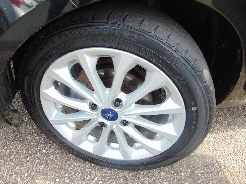 2017 Ford Fiesta Image 27