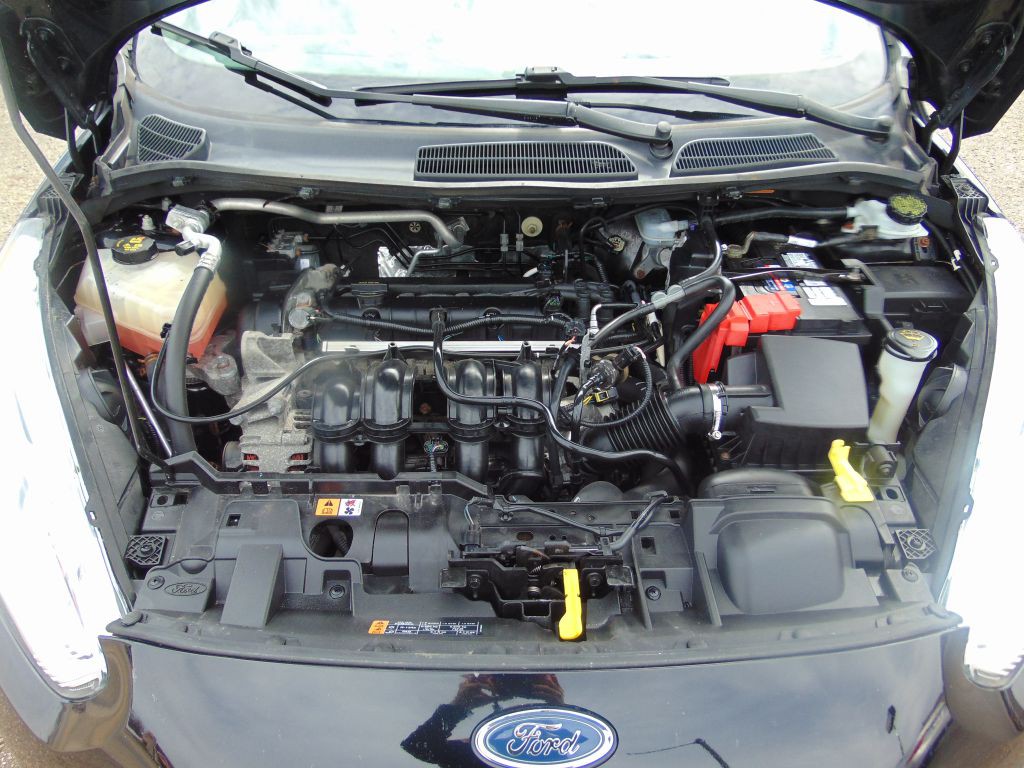 2017 Ford Fiesta Image 34