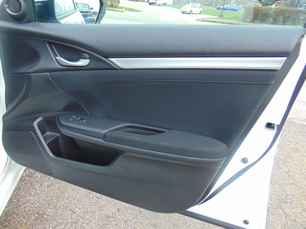 2017 Honda Civic Image 25