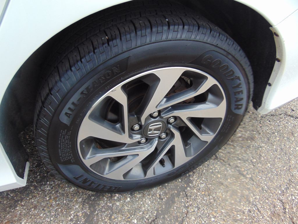 2017 Honda Civic Image 27