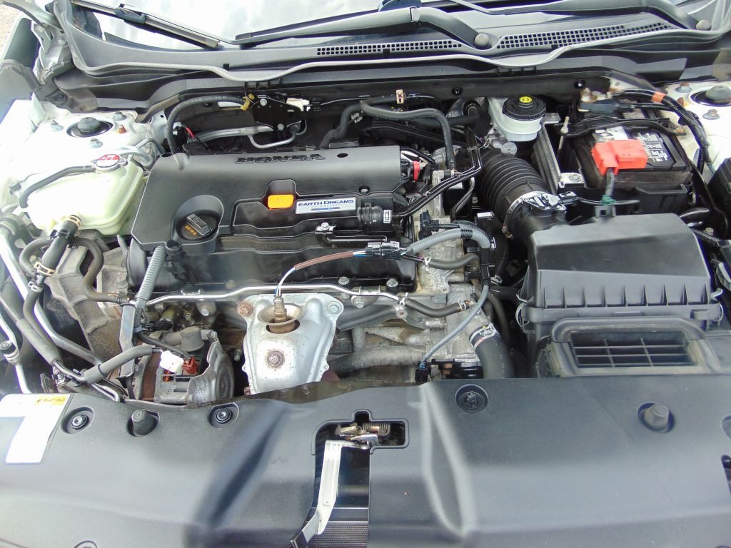 2017 Honda Civic Image 32