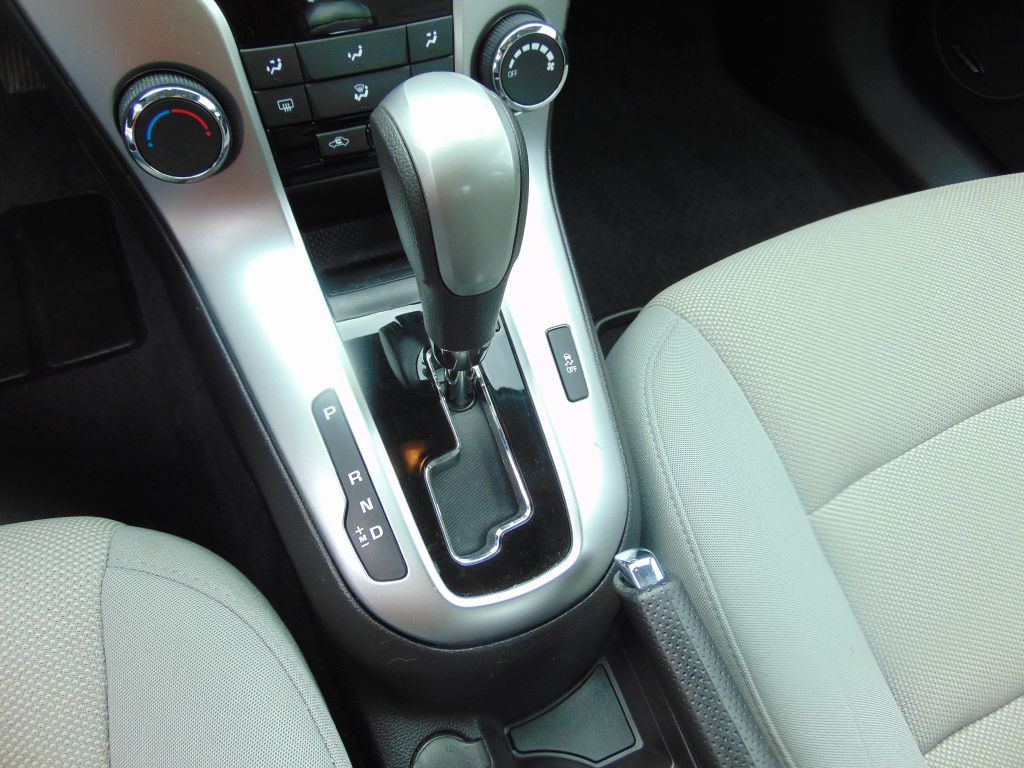 2016 Chevrolet Cruze Image 18