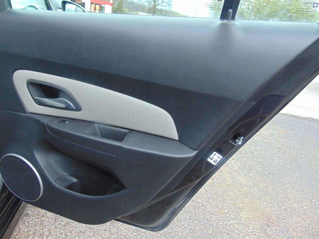 2016 Chevrolet Cruze Image 23