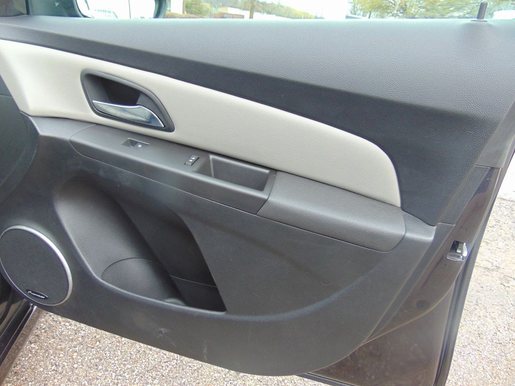2016 Chevrolet Cruze Image 24