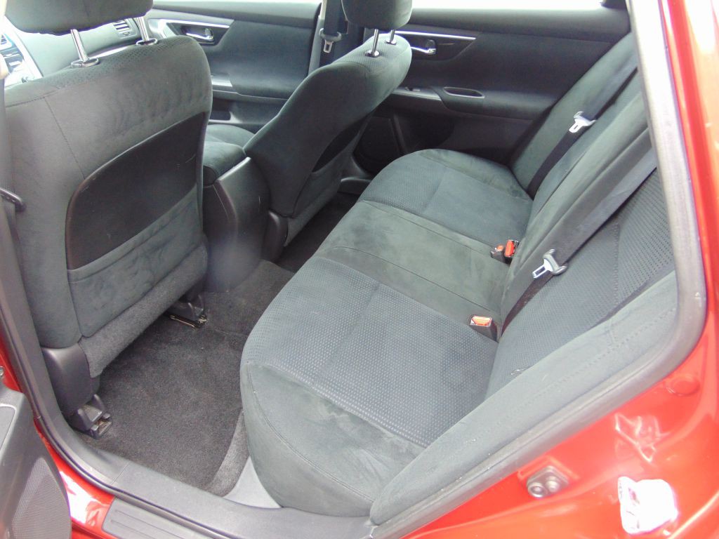 2014 Nissan Altima Image 3