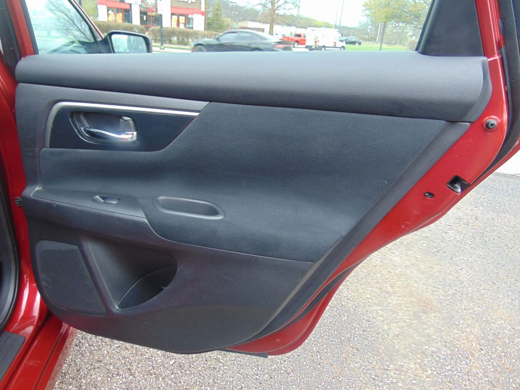 2014 Nissan Altima Image 22