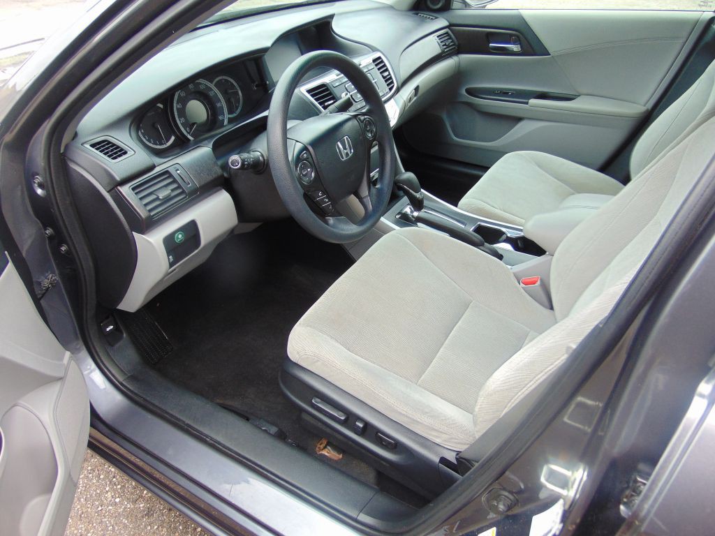 2013 Honda Accord Image 2