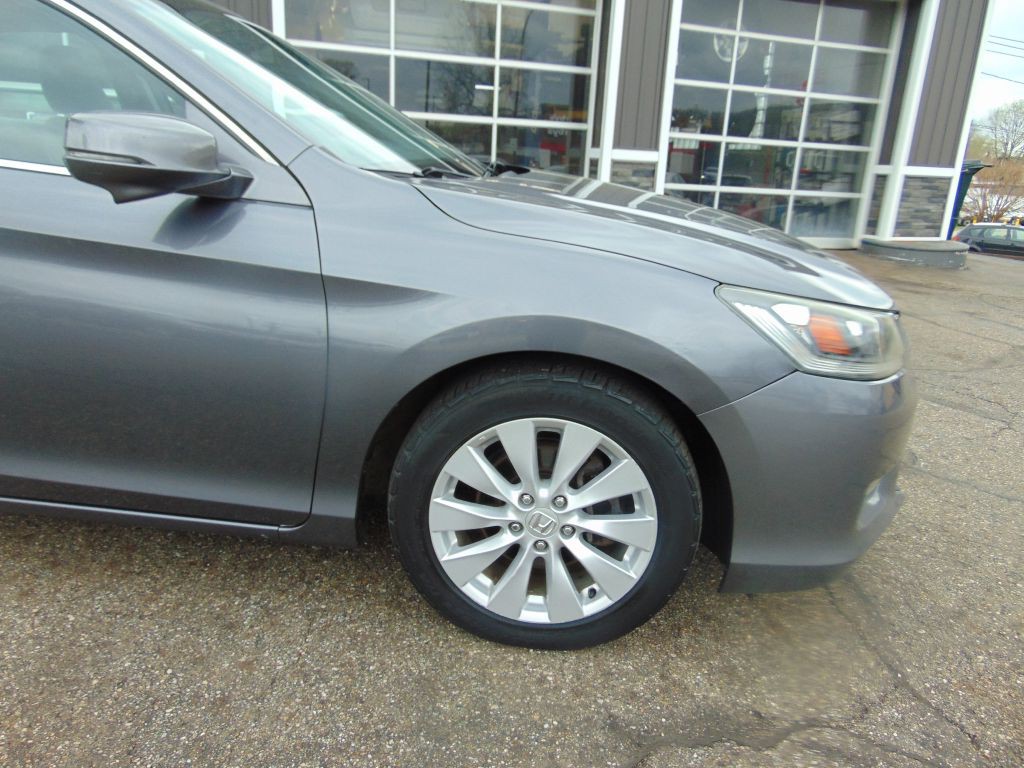 2013 Honda Accord Image 11