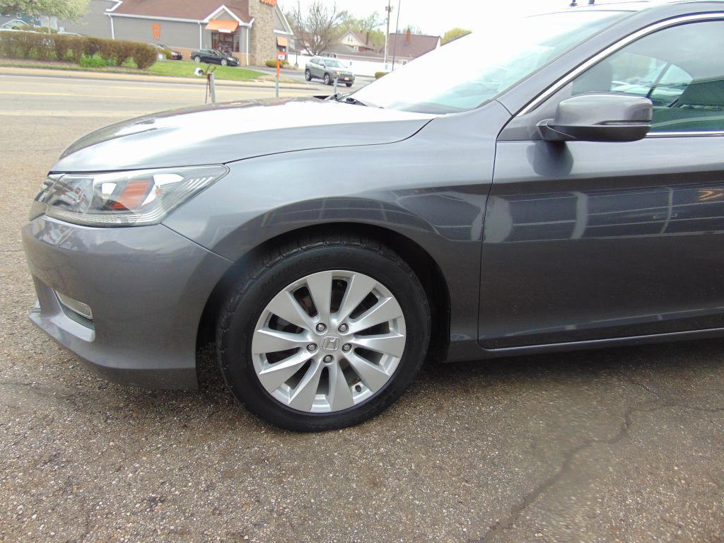 2013 Honda Accord Image 12