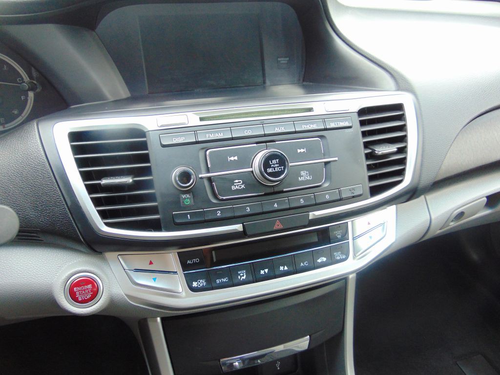 2013 Honda Accord Image 19