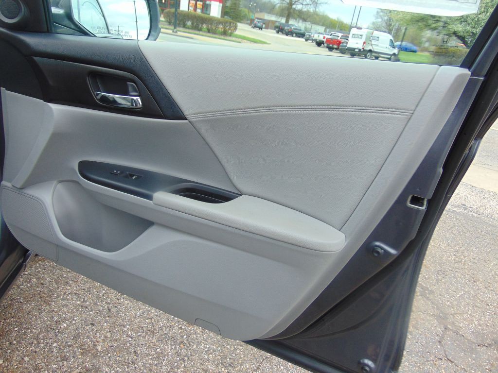 2013 Honda Accord Image 24
