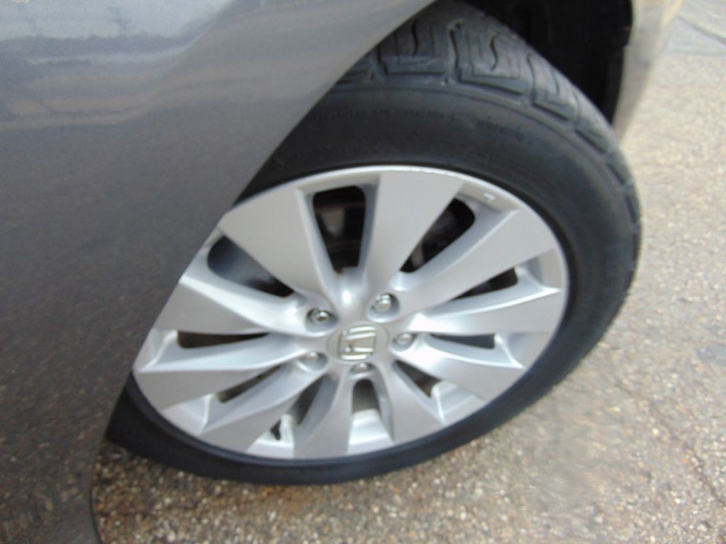 2013 Honda Accord Image 28