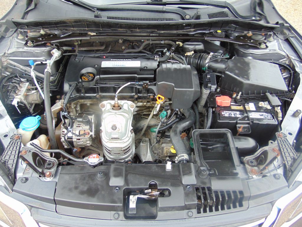 2013 Honda Accord Image 32