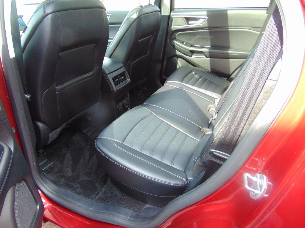 2016 Ford Edge Image 3