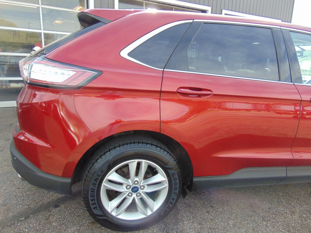 2016 Ford Edge Image 14