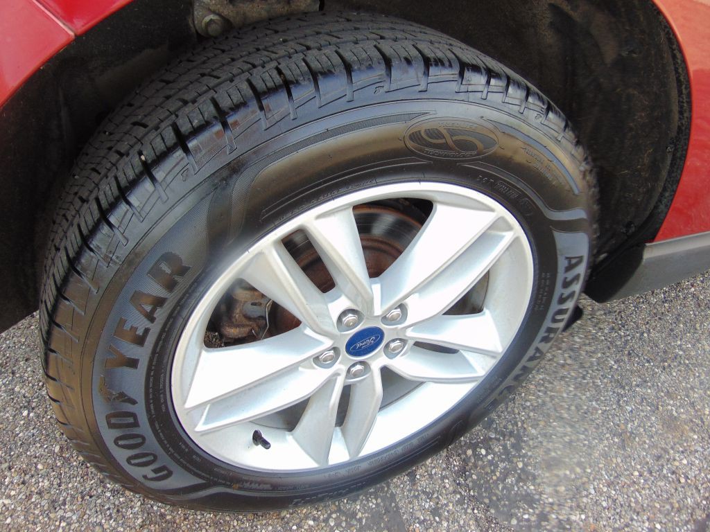 2016 Ford Edge Image 29