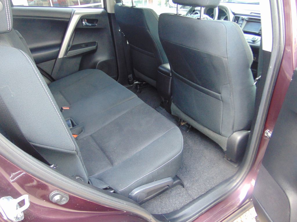 2016 Toyota Rav4 Image 4