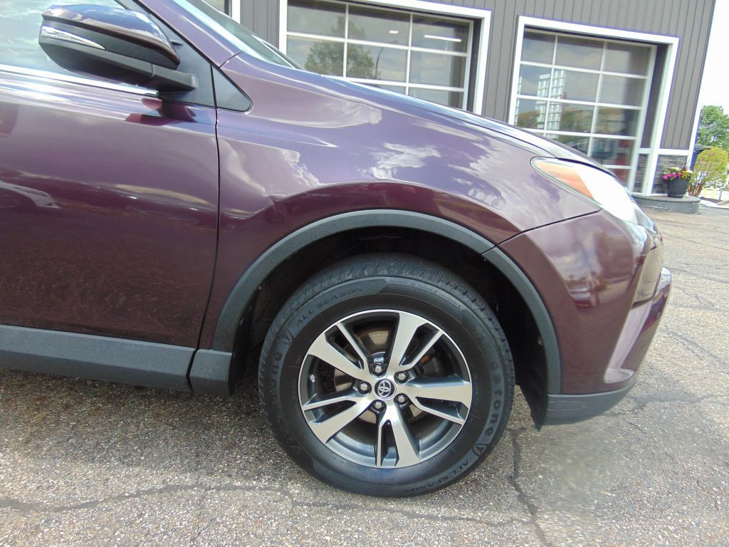 2016 Toyota Rav4 Image 10