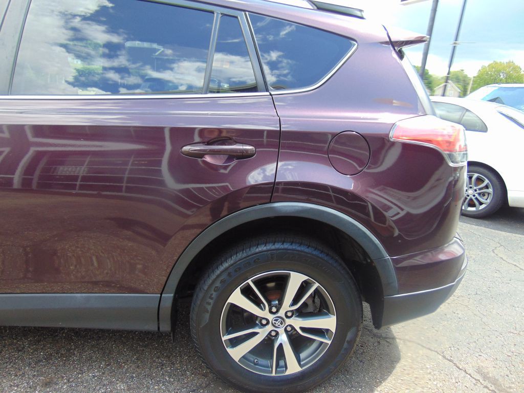2016 Toyota Rav4 Image 12